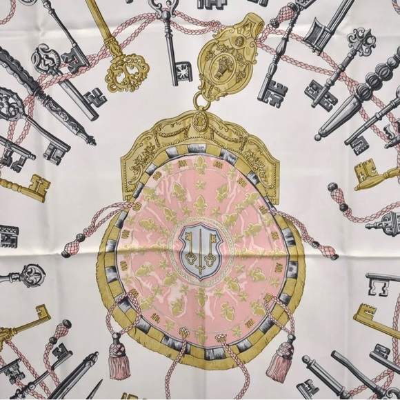 HERMES Carre 90 Scarf "LES CLES" Silk Pink - Picture 2 of 13